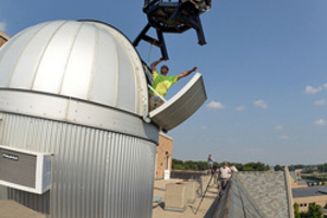 Notre Dame installs new telescope on Jordan Hall